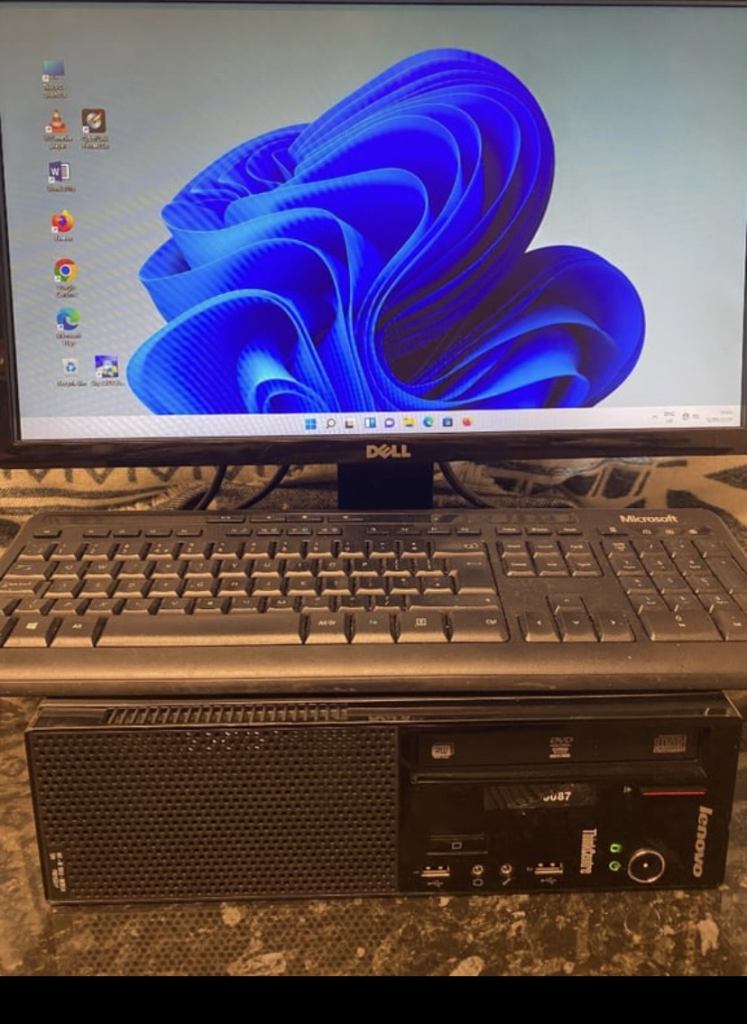 Computer Lenovo i3 4th generation 