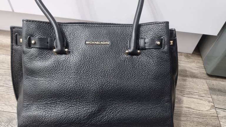 MICHAEL KORS GENUINE LEATHER BAG 