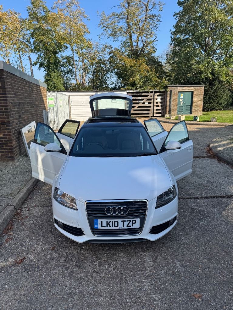 Audi, A3, Hatchback, 2010, Semi-Auto, 1390 (cc), 5 doors