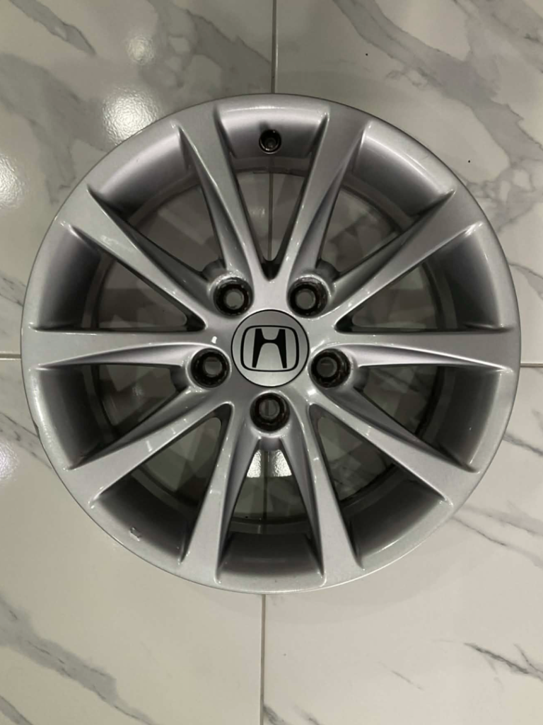 Honda Civic 16” alloy wheel