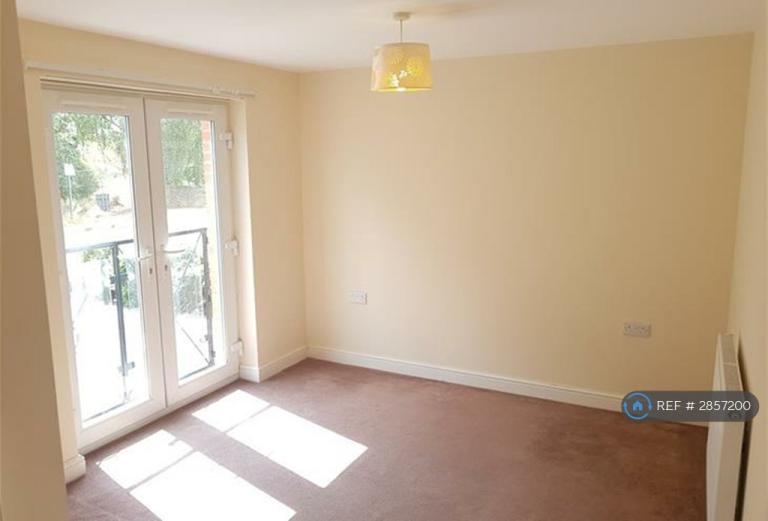 1 bedroom flat in Windmill Court, Spalding, PE11 (1 bed) (#2857200)