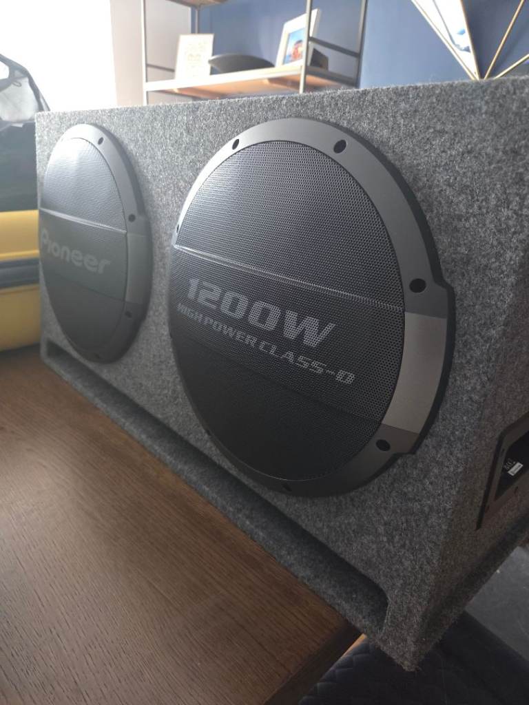 Pioneer Subwoofer 1200 watt 2 x 12inch