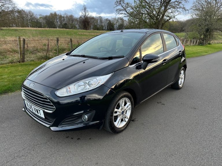 Ford, FIESTA, Hatchback, 2015, Manual, 1241 (cc), 5 doors