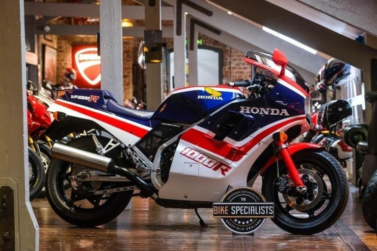 Honda VF1000 VF1000RE Iconic 80's V4 Honda