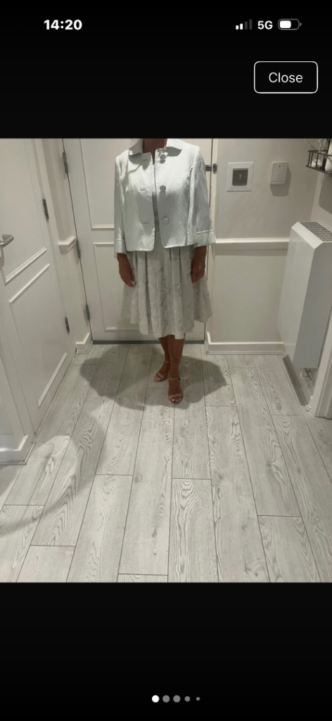 Ladies clothes 