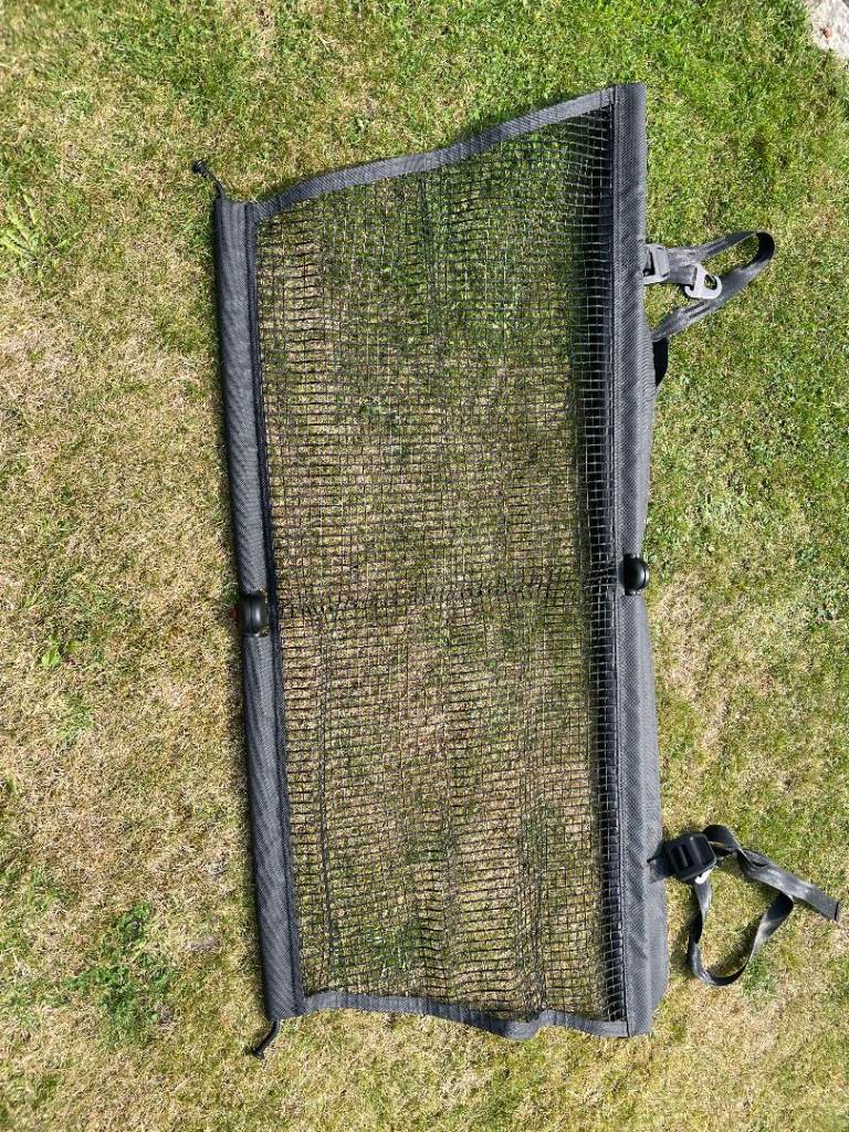 Volvo XC90 boot safety net / dog guard