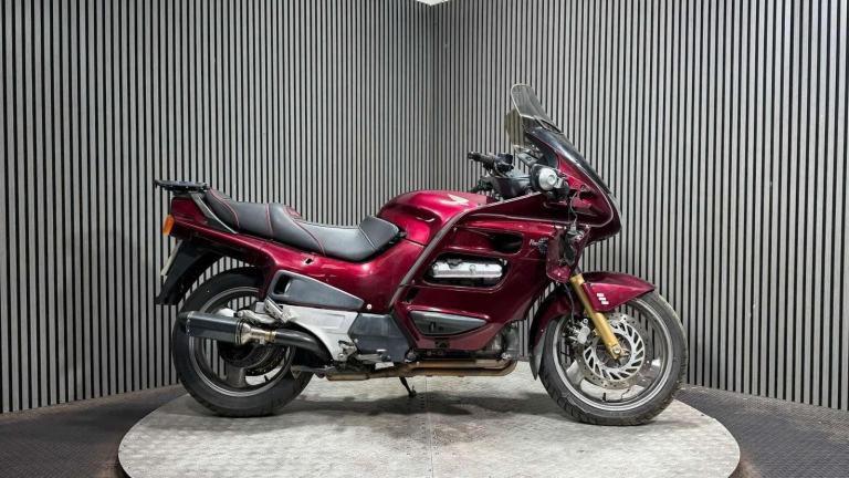 Honda ST 1997 ONLY 32K GOOD RUNNING CLASSIC TOURER BIKE 1100CC