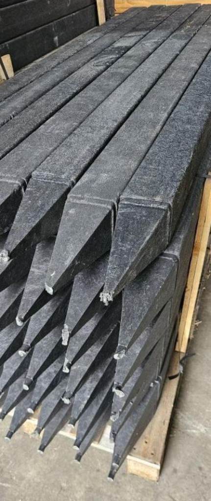 Plastic fencing posts 