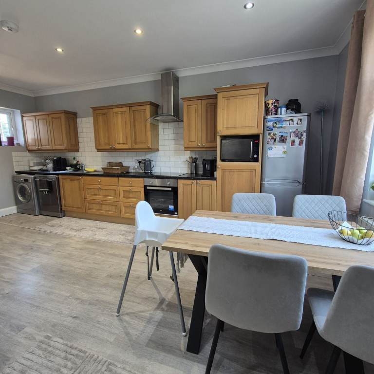 Brand new 3 bed house for rent in HIGHAMS PARK! VIEWINGS START NOW