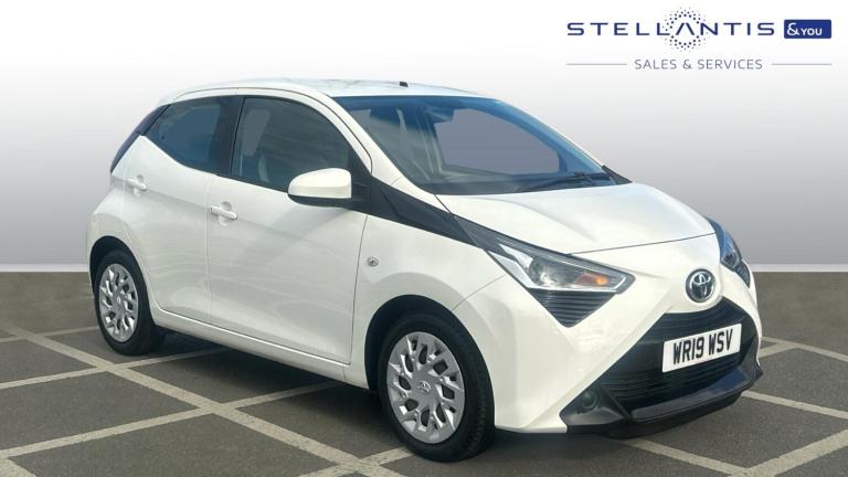 2019 Toyota AYGO 1.0 VVT-i x-play Hatchback 5dr Petrol Manual Euro 6 (71 ps) Hatchback Petrol Manual