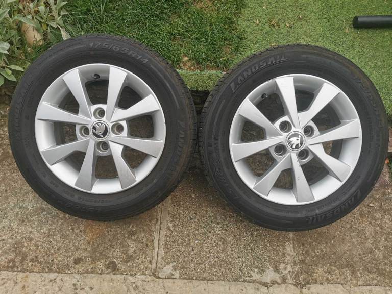 SKODA CITIGO 14" ALLOY WHEELS WITH TYRES 175/65/14 6.5 TREAD SET OF 4