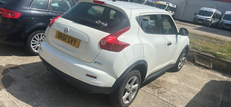 Nissan, JUKE, Hatchback, 2011, Manual, 1598 (cc), 5 doors
