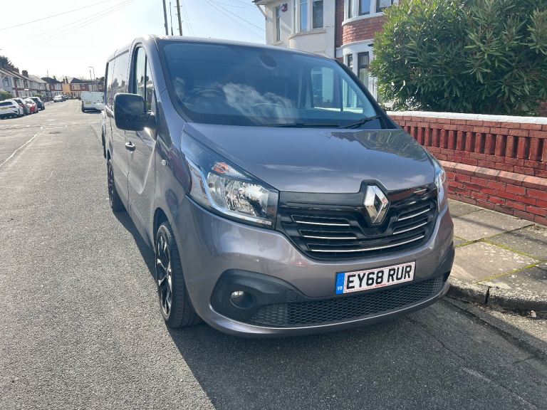 Renault, TRAFIC, Panel Van, 2018, Manual, 1598 (cc) Sport Nav