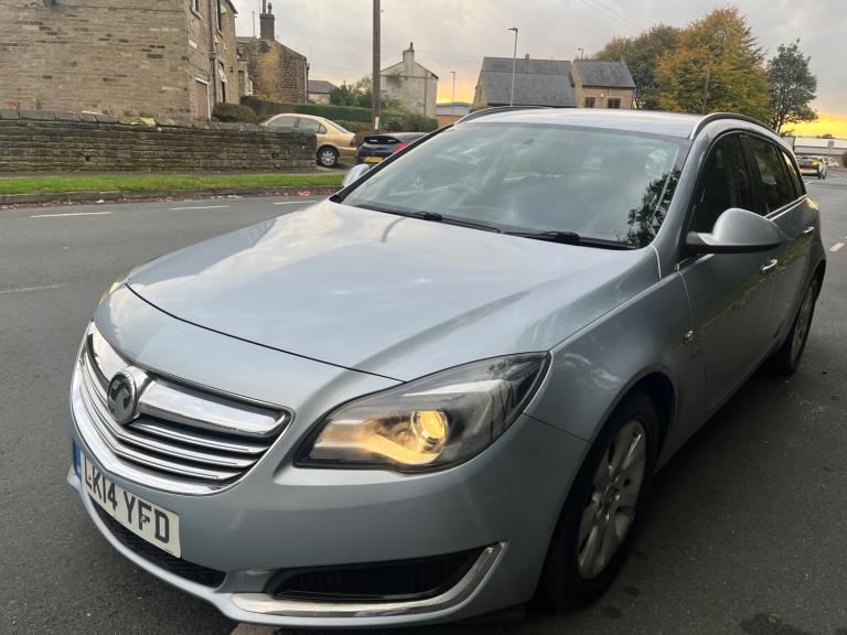 image for VAUXHALL INSIGNIA 2.0 CDTi ecoFLEX Design 5dr / HPI CLEAR / £35 TAX / LONG MOT
