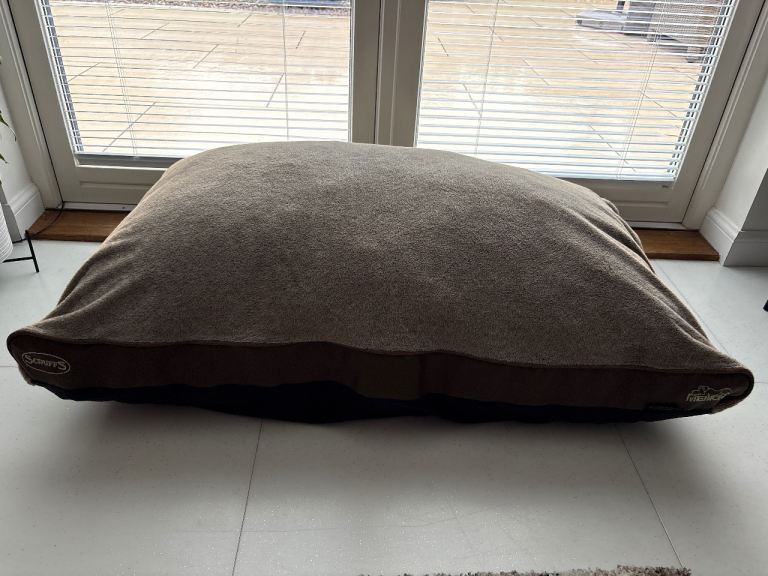 Extra large dog bed/pad