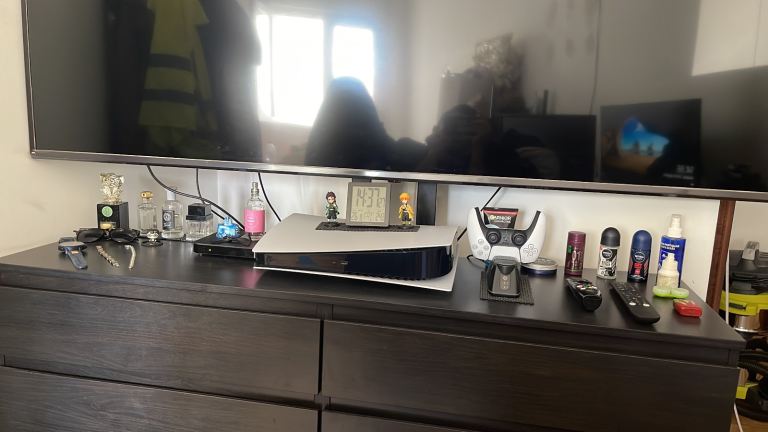 PS5 with 2 controller and charging doc 