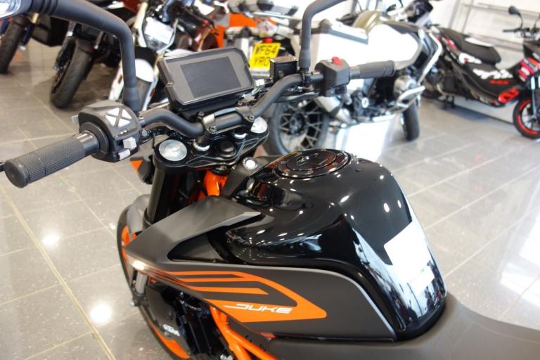 KTM 125 Duke (22 MY)