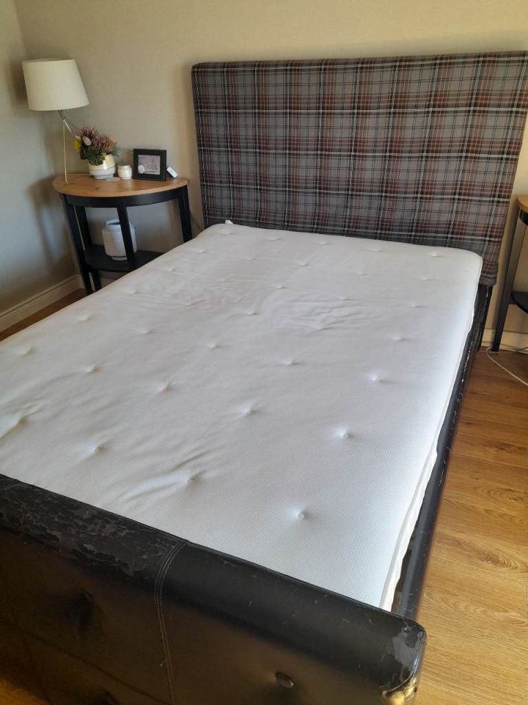 Double bed 