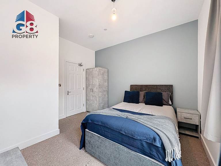 Double Room Ensuite at Earlesmere Avenue Doncaster