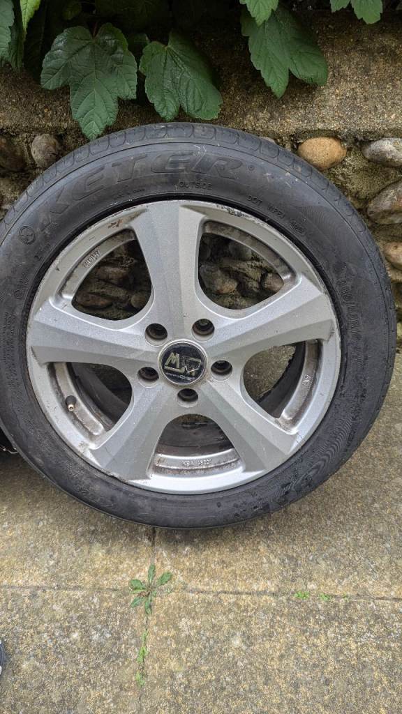 16" Oz Alloys Set of 4 fitted with 205/55/16 tyres 