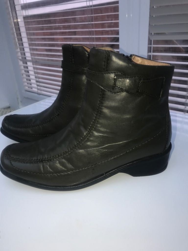 FLEX & SOFT women's ankle boots