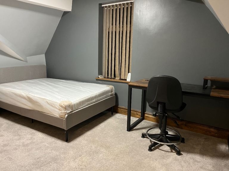 Room to Let - Newly Furnished - New Kitchen/Bathroom
