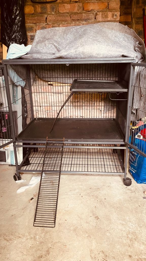 Rat ferret cage in good condition