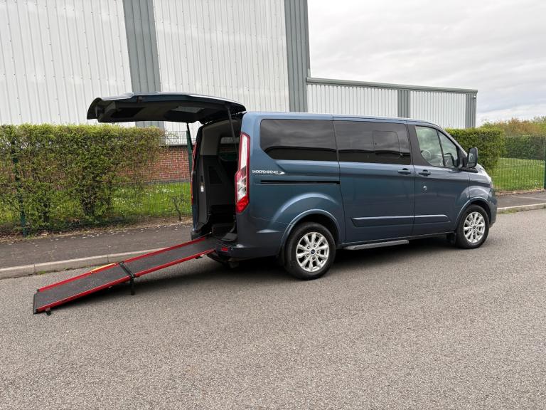 2019 Ford Tourneo Transit Custom Titanium Wheelchair WAV 5 SEATS - NEW WET BELT