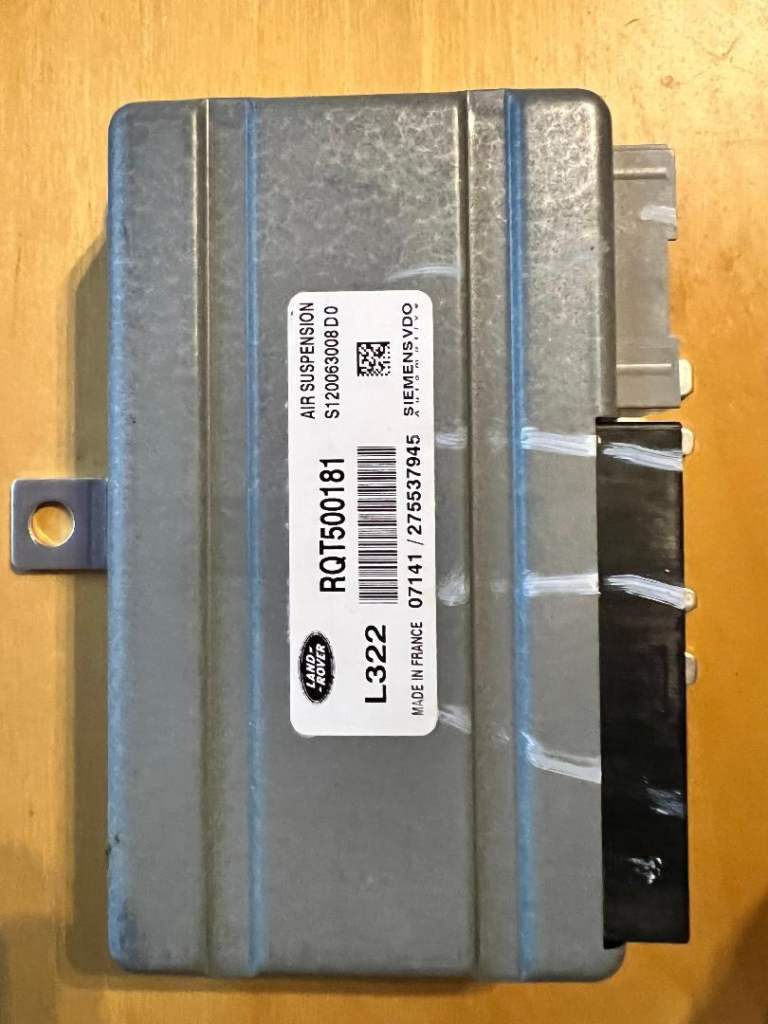 Range Rover L322 Air Suspension control unit RQT500181