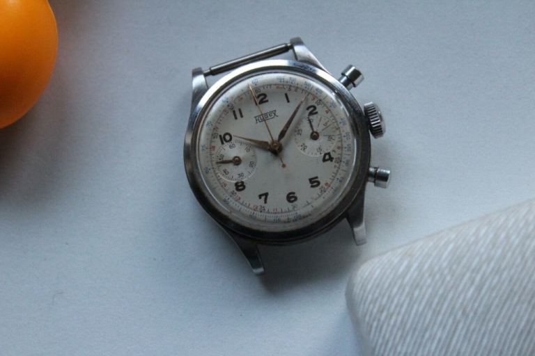 RARE HUGEX 1940-50's VALJOUX 92 35.5mm PUMP PUSHERS STAYBRITE STEEL CASE