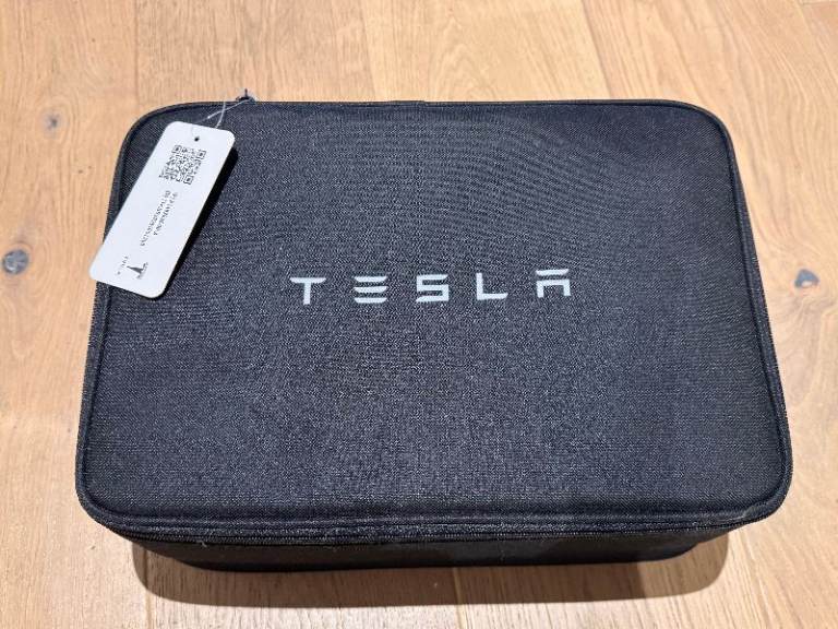 Tesla Model 3 Rear Detachable Removable Tow Bar Ball Hook – P1492826 – NEW & UNUSED IN CASE