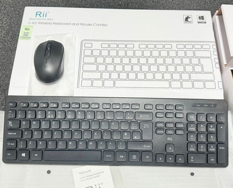 Rii 2.4G Wireless Keyboard & Mouse Combo - Brand New Black