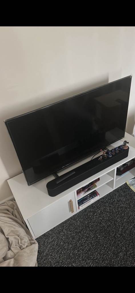 Toshiba 43-inch Fire TV, model 43UF3D53,