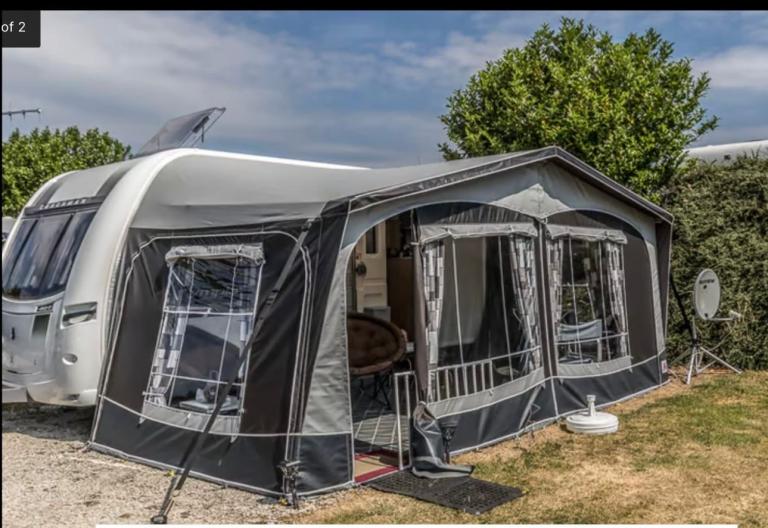 Dorema Garda 240 Deluxe poled caravan awning - size 11