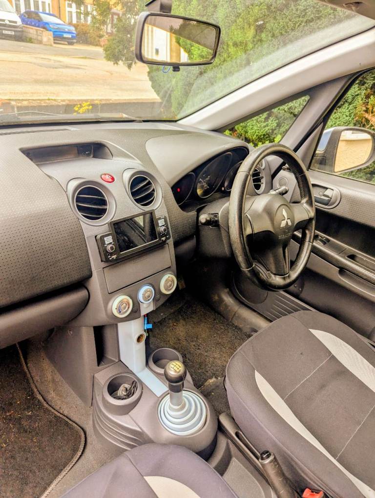Mitsubishi, COLT, Hatchback, 2005, Manual, 1124 (cc), 3 doors