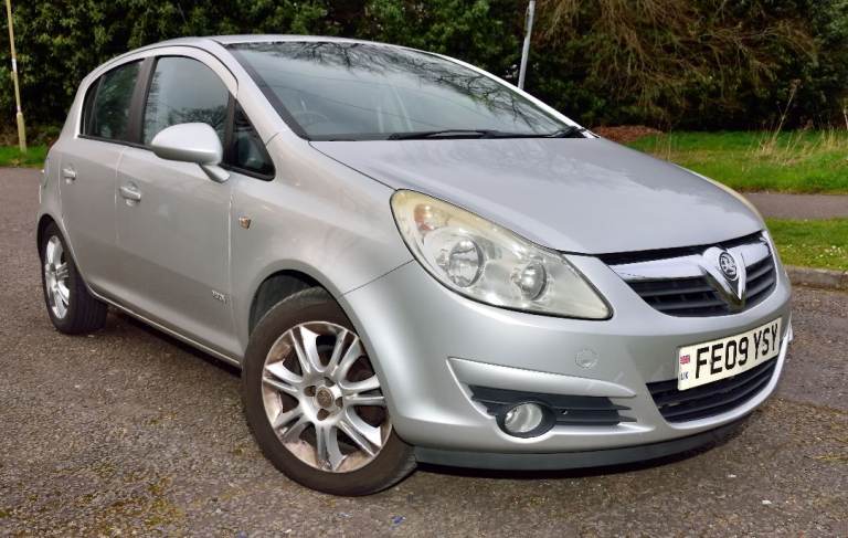  2009 metallic silver Vauxhall Corsa Design 1.4i 16 valve 5 door automatic, 50,204 miles, new MOT