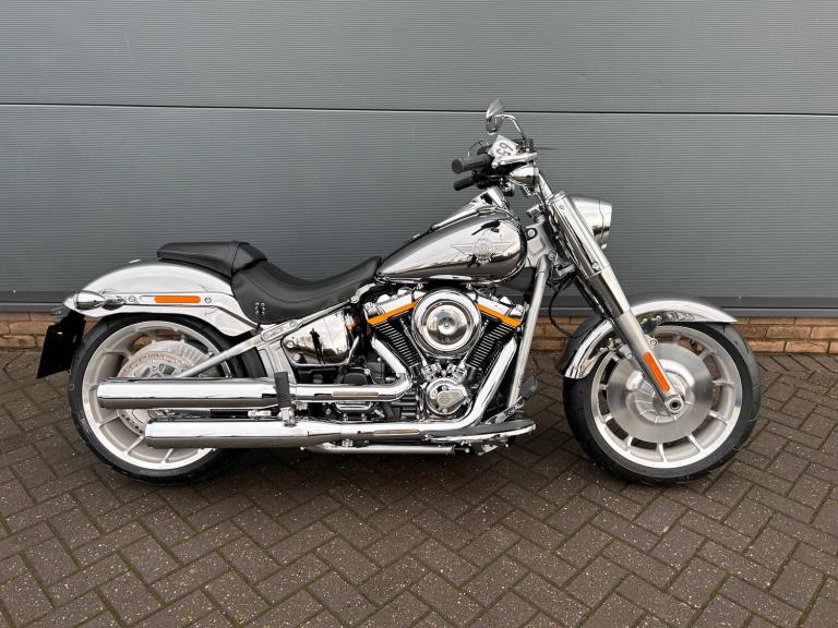 2025 Harley-Davidson SOFTAIL FAT BOY FLFB Custom Colour (25.5MY) SOFTAIL PETROL Manual