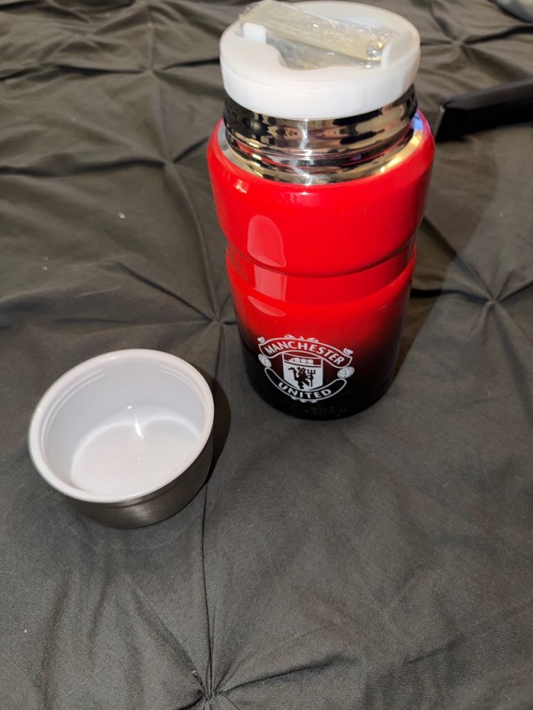 Manchester United Travel Mug / Flask brand new 