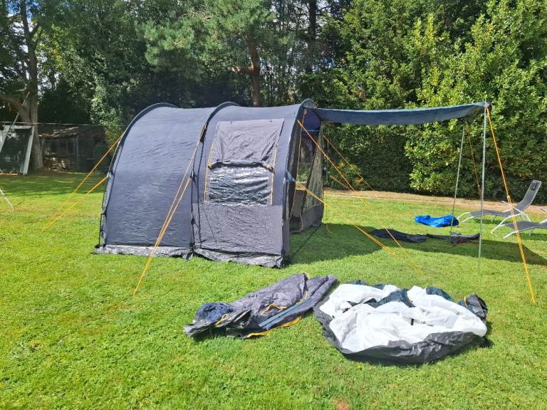 Royal Traveller Tunnel Awning