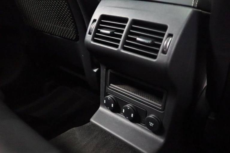 2019 19 JAGUAR F-PACE 2.0 D180 R-SPORT SUV 5DR DIESEL AUTO AWD EURO 6 (S/S) (180