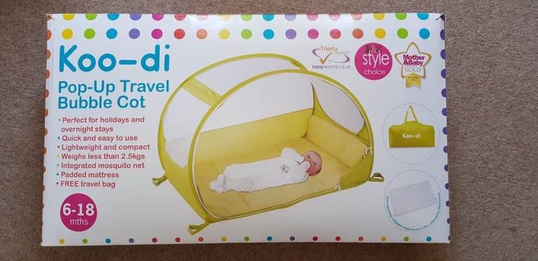 Koo-Di Pop-up Travel Cot - Maroon, Hardly used, in original box