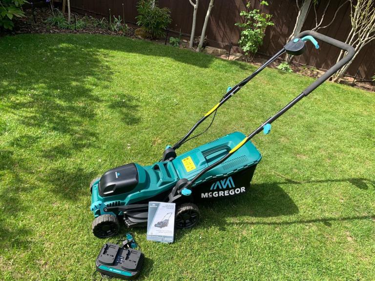 McGregor 34cm Cordless Rotary Lawnmower