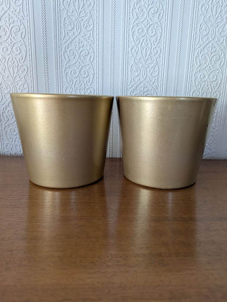 2 Matching Plain Gold Shimmer Ceramic Plant pots 