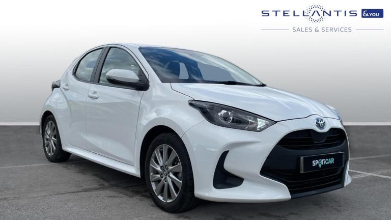 2023 Toyota Yaris 1.5 VVT-h Icon Hatchback 5dr Petrol Hybrid E-CVT Euro 6 (s/s) (116 ps) Hatchbac...