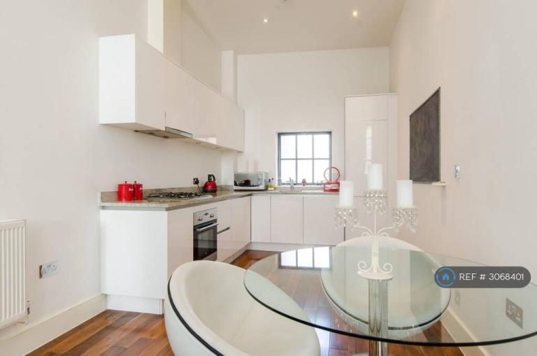 2 bedroom flat in Tate Apartments, London, E1 (2 bed) (#3068401)