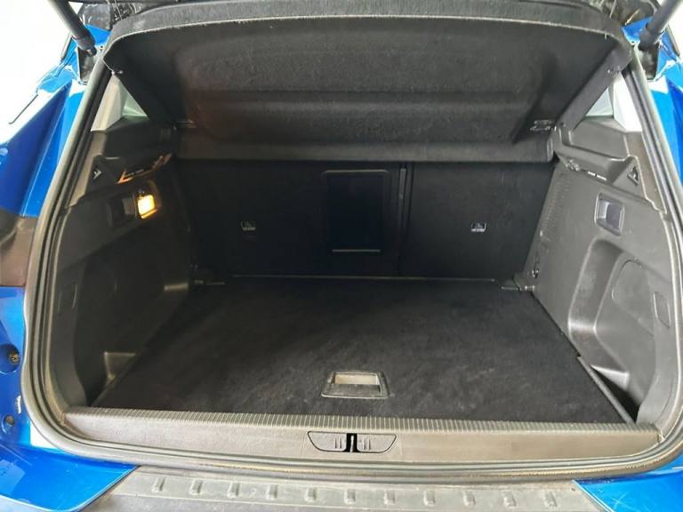 2018 Vauxhall Grandland X 1.2 Turbo Elite Nav SUV 5dr Petrol Manual Euro 6 (s/s) (130 ps)  2 FORM...