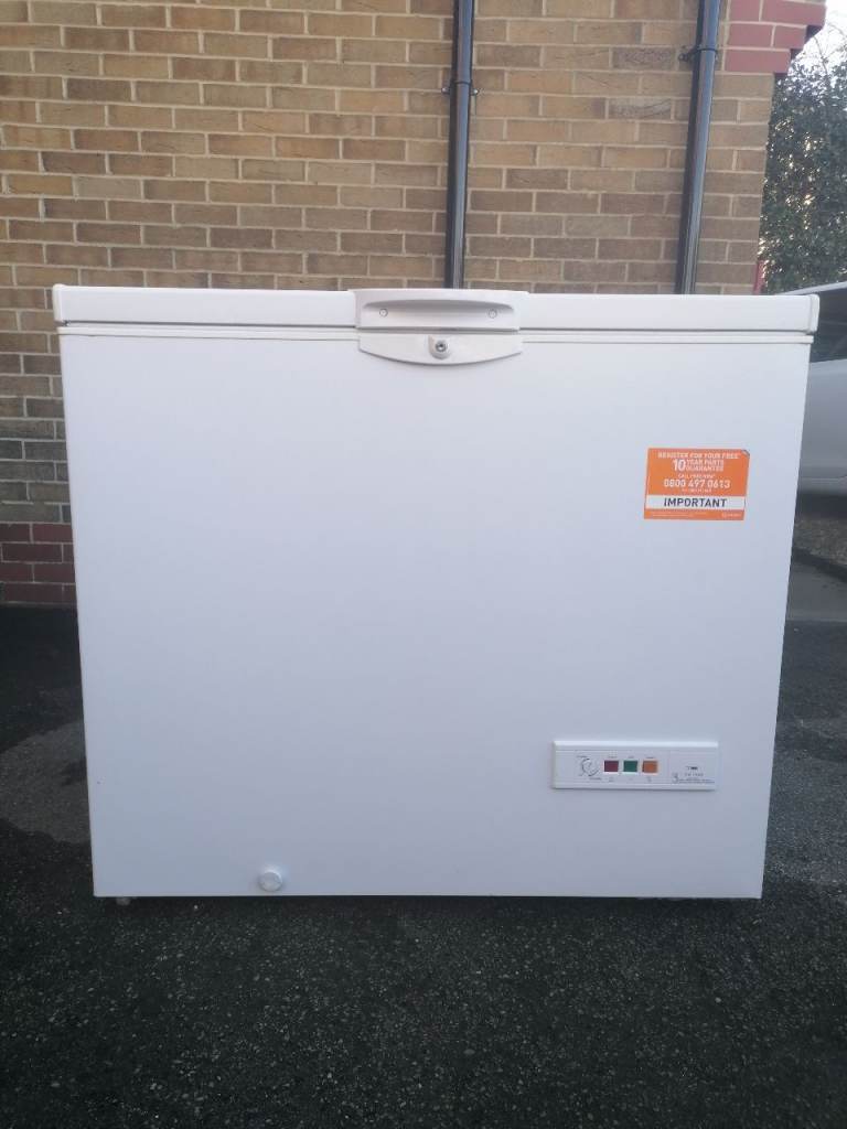 image for FREEZER CHEST FREEZER LARGE 255 LITRE CAPACITY INDESIT NICE CONDITION CAN DELIVER £230