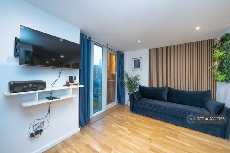 1 bedroom flat in Ability Place, London, E14 (1 bed) (#2802755)