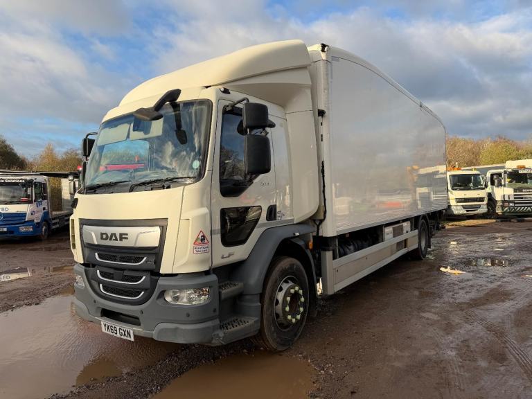DAF TRUCKS LF260 2019 69 REG 18 ton fridge freezer truck auto tail lift 