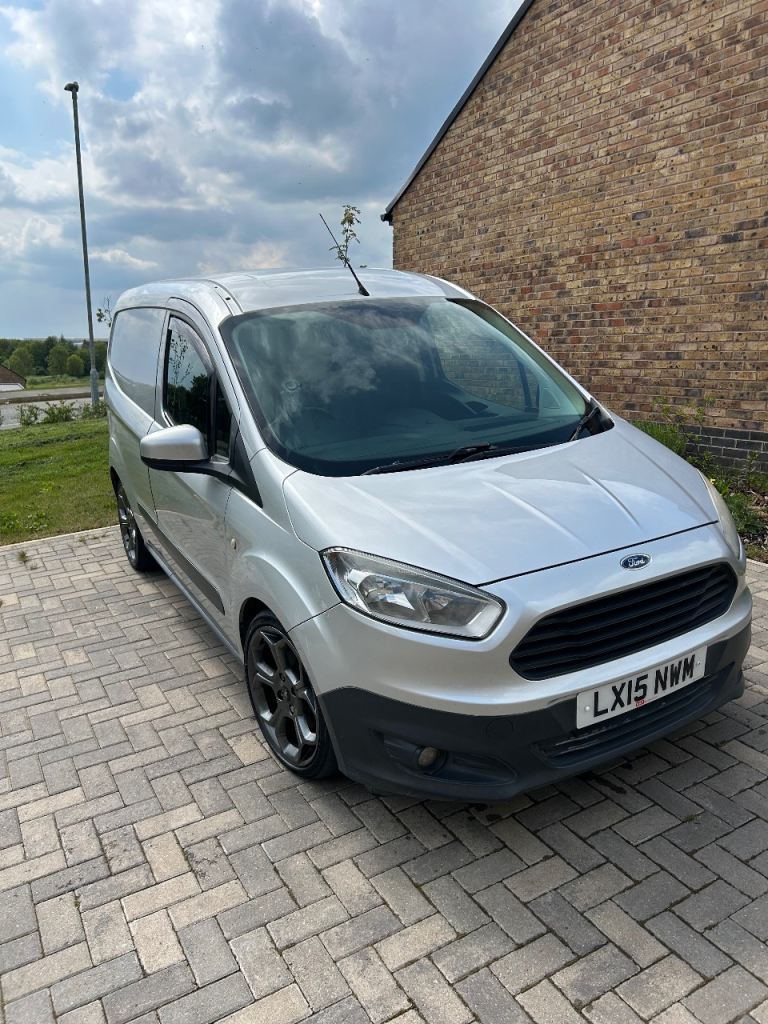 Ford, TRANSIT COURIER, Panel Van, 2015, Manual, 1562 (cc)